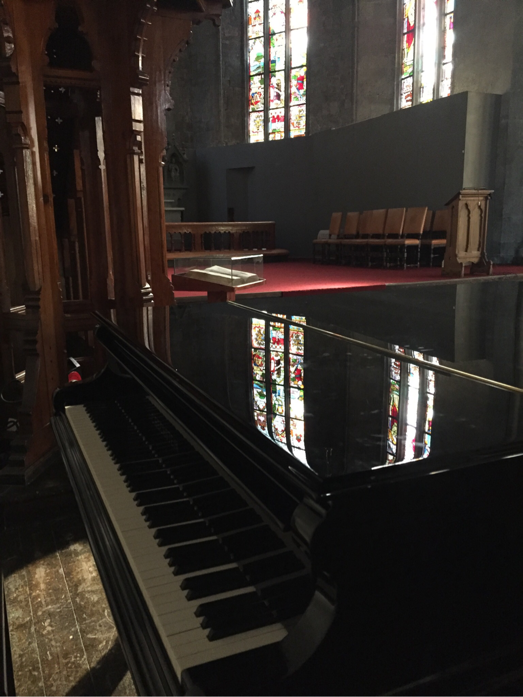 Picture Grand piano Bergen Cathedral 